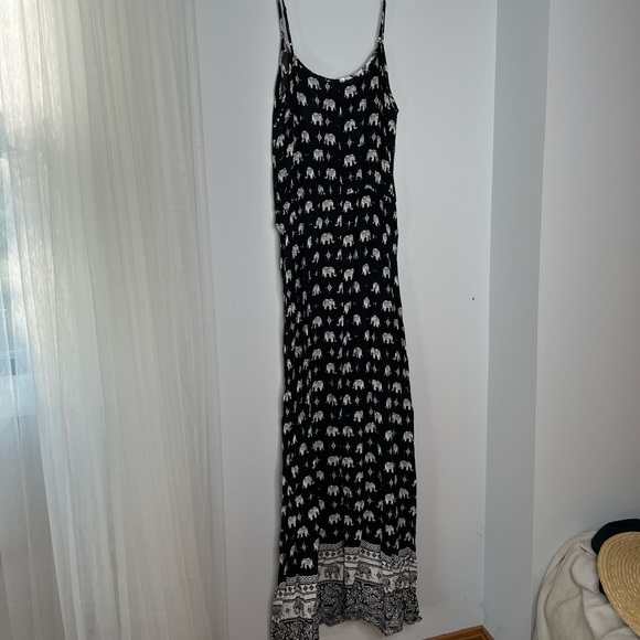 Forever 21 NWT Size L Elephant Maxi Dress Spaghetti Strap - Picture 7 of 7